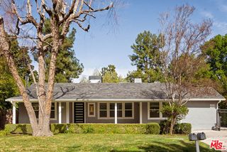 23153 Canzonet Street, Woodland Hills (los Angeles), CA 91367