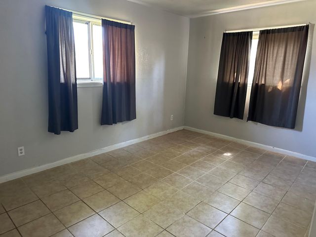 930 S Utah Street, La Porte, TX 77571