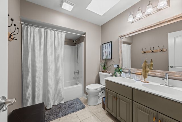 26105 Whispering Woods Circle, Plainfield, IL 60585