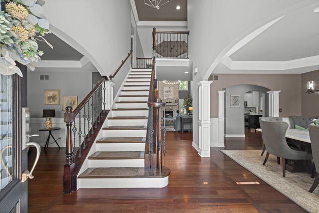 26105 Whispering Woods Circle, Plainfield, IL 60585