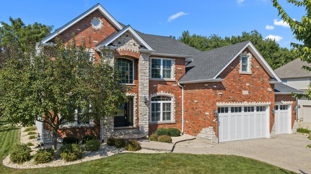 26105 Whispering Woods Circle, Plainfield, IL 60585