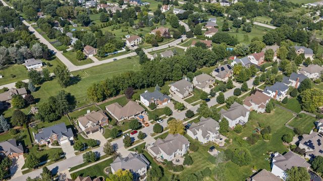 26105 Whispering Woods Circle, Plainfield, IL 60585