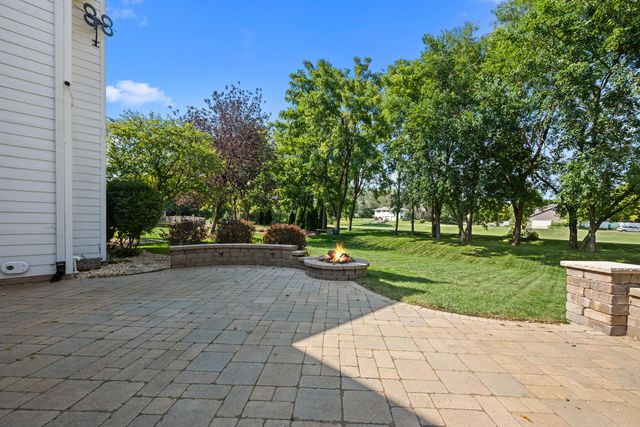 26105 Whispering Woods Circle, Plainfield, IL 60585