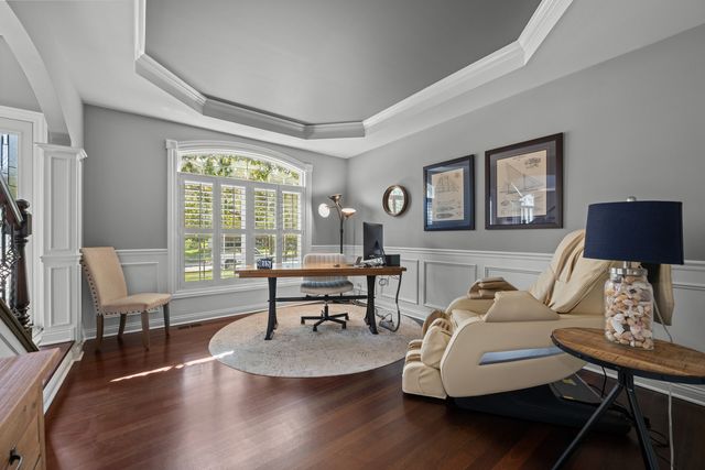26105 Whispering Woods Circle, Plainfield, IL 60585