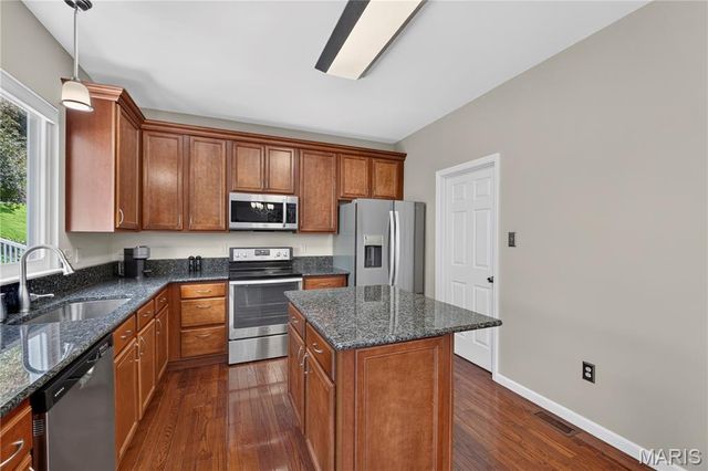 4396 Hawkins Glen Way, St Louis, MO 63129