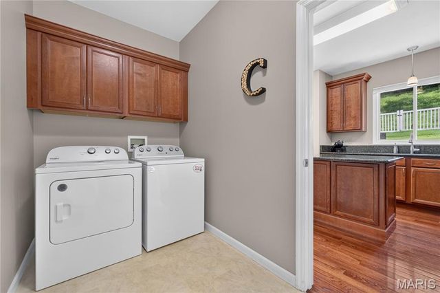 4396 Hawkins Glen Way, St Louis, MO 63129