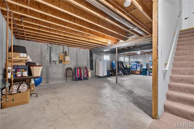 4396 Hawkins Glen Way, St Louis, MO 63129