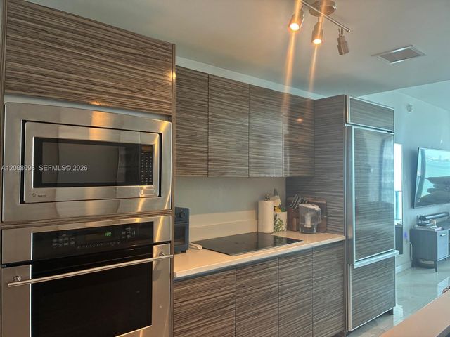 460 NE 28th St 902, Miami, FL 33137