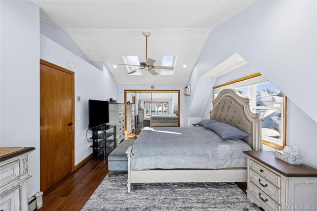 43 Wildflower Lane, Wantagh, NY 11793