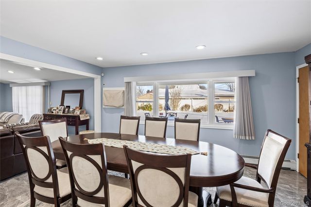 43 Wildflower Lane, Wantagh, NY 11793