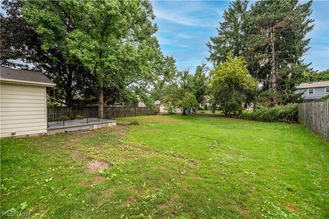 106 Stoney Creek Court, Boardman, OH 44512