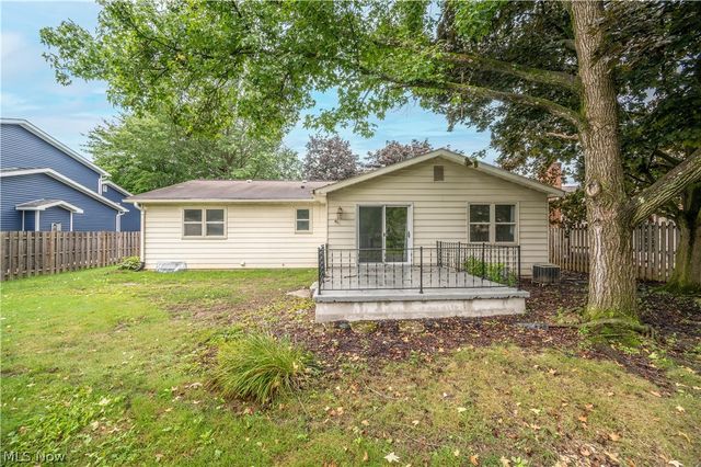 106 Stoney Creek Court, Boardman, OH 44512