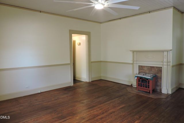 116 W West Hill Avenue S, Hillsborough, NC 27278
