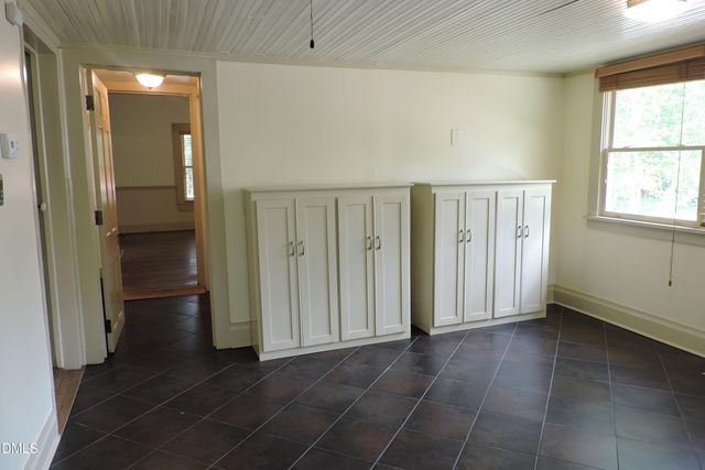 116 W West Hill Avenue S, Hillsborough, NC 27278