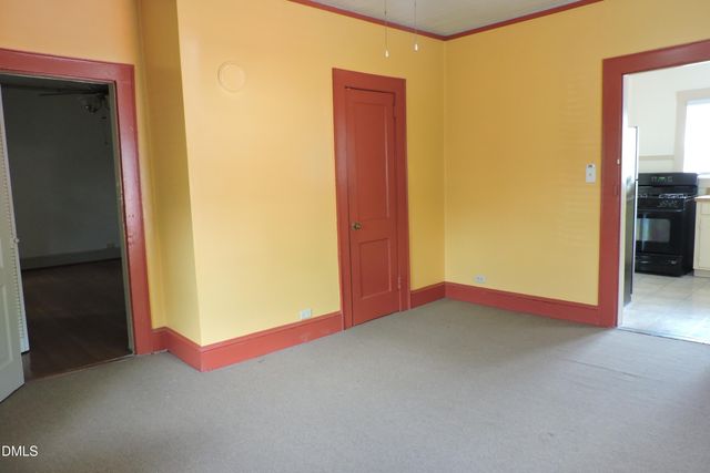 116 W West Hill Avenue S, Hillsborough, NC 27278