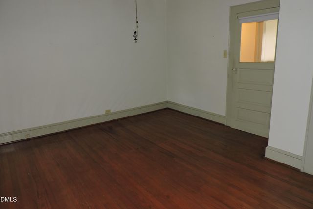 116 W West Hill Avenue S, Hillsborough, NC 27278