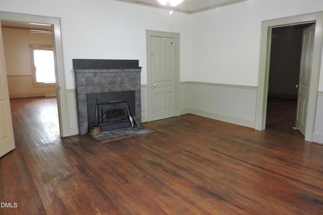 116 W West Hill Avenue S, Hillsborough, NC 27278