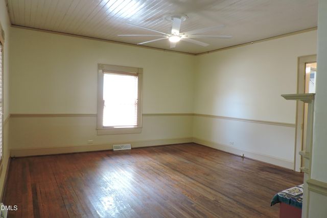 116 W West Hill Avenue S, Hillsborough, NC 27278