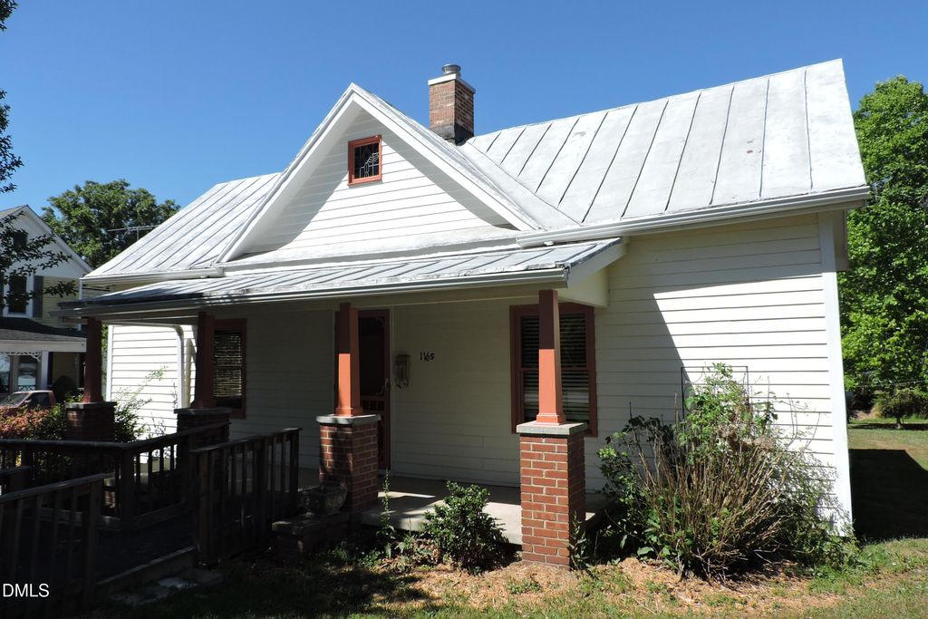 116 W West Hill Avenue S, Hillsborough, NC 27278