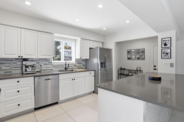 2522 Bessie Street, Delray Beach, FL 33444