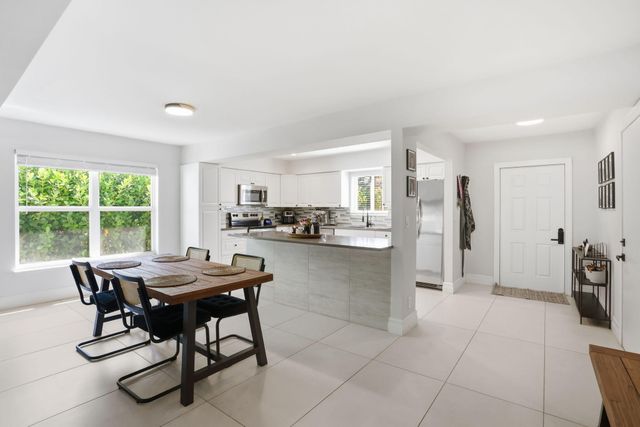 2522 Bessie Street, Delray Beach, FL 33444