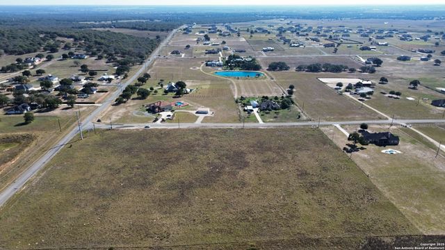 1965 County Road 319, La Vernia, TX 78121