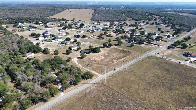 1965 County Road 319, La Vernia, TX 78121