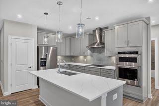 21630 HAWKSBILL HIGH CIR #406, Sterling, VA 20164