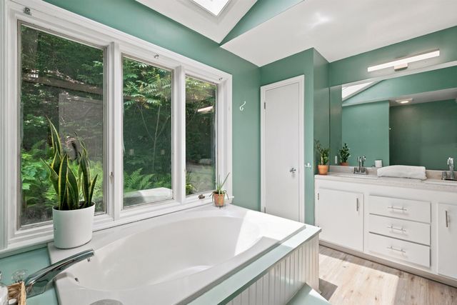 12 Ivy Lane, Plymouth, NH 03264