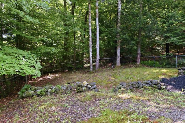 12 Ivy Lane, Plymouth, NH 03264
