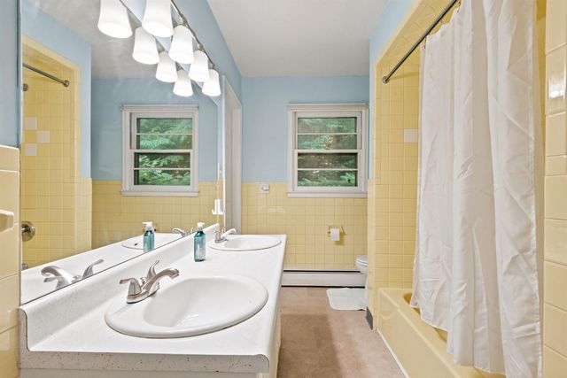 12 Ivy Lane, Plymouth, NH 03264