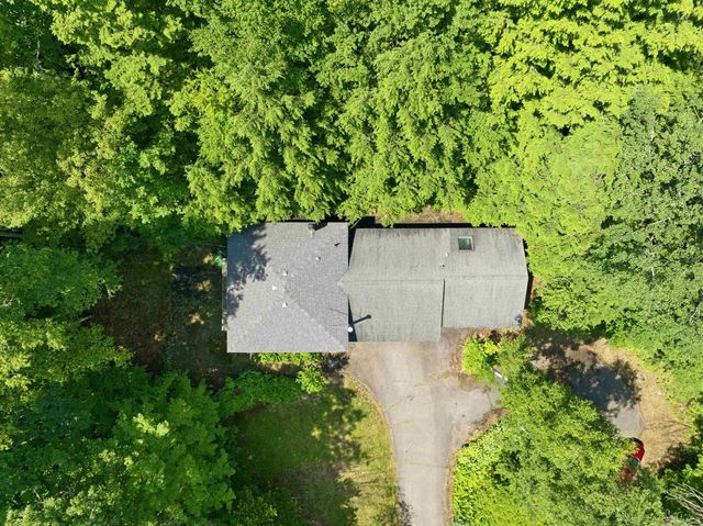12 Ivy Lane, Plymouth, NH 03264