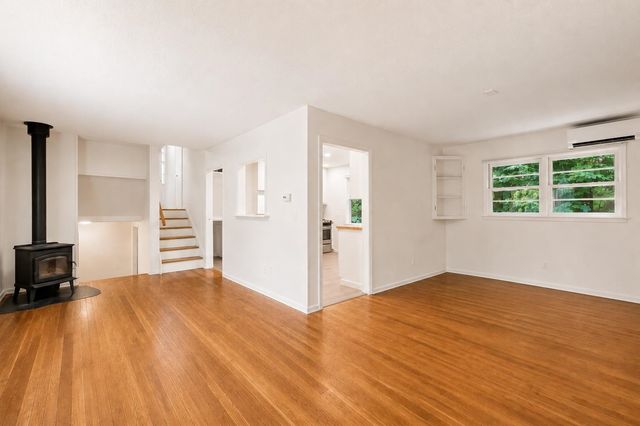 12 Ivy Lane, Plymouth, NH 03264