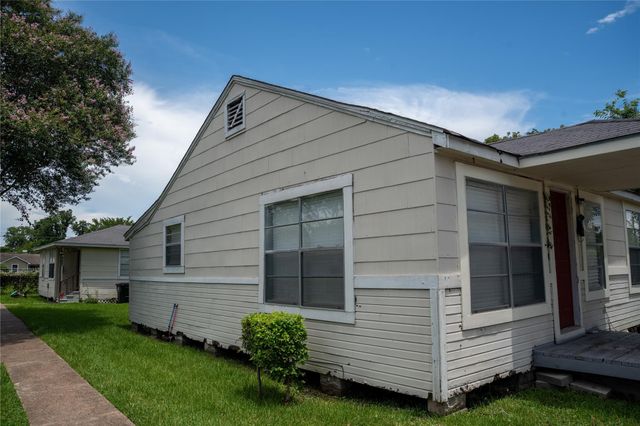 3929 Caplin Street, Houston, TX 77026