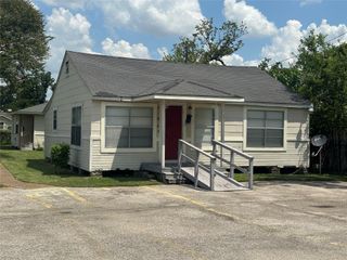 3929 Caplin Street, Houston, TX 77026
