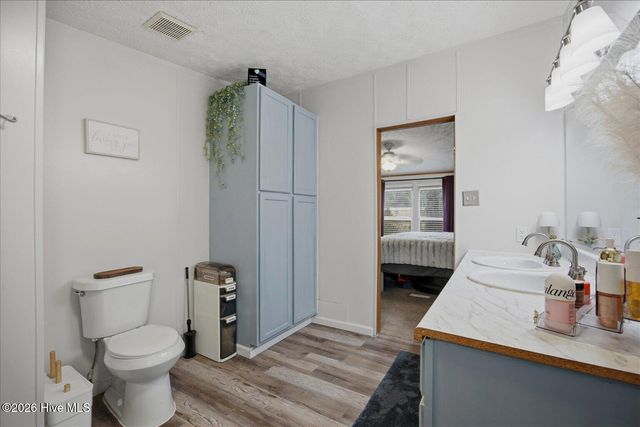 561 Edgarwood Way SW, Supply, NC 28462