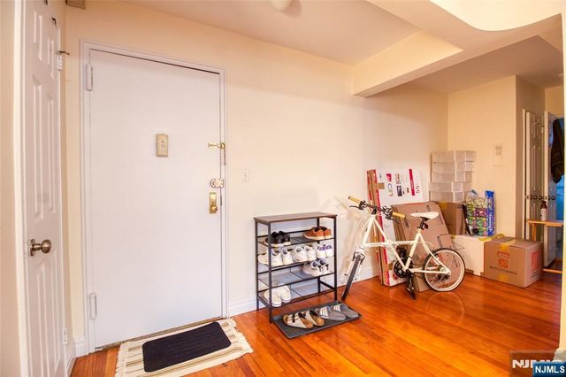 2160 Center Avenue 4S, Fort Lee, NJ 07024