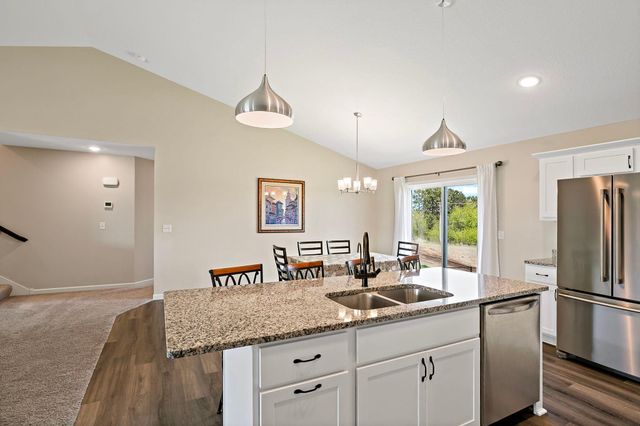456 Bruce Larson Way, Somerset, WI 54025