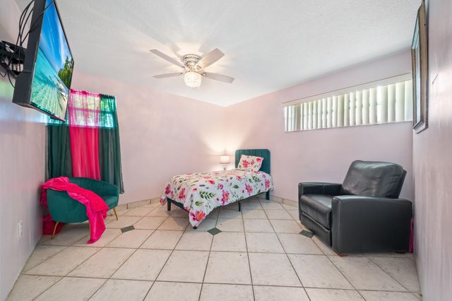 5720 Flagler Street, Hollywood, FL 33023
