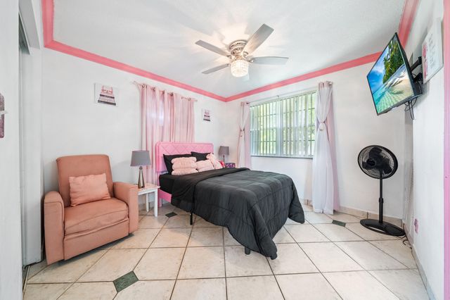 5720 Flagler Street, Hollywood, FL 33023