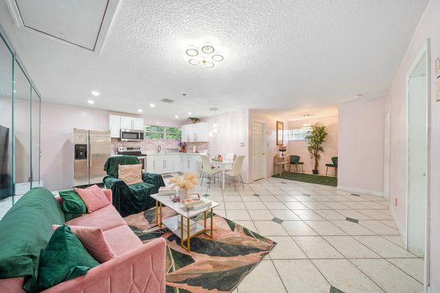 5720 Flagler Street, Hollywood, FL 33023
