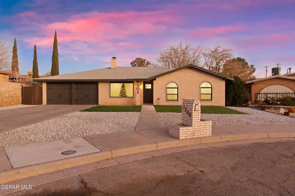 1508 Randy Wolff Place, El Paso, TX 79935