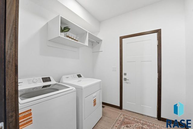 213 Plainside Ave Avenue, Harrisburg, SD 57032