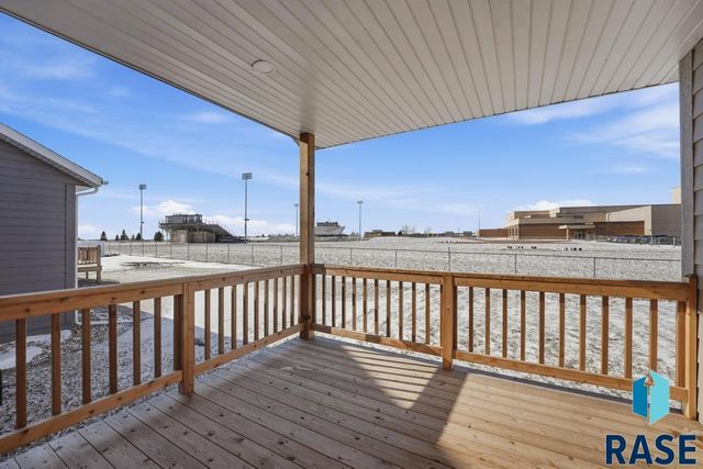 213 Plainside Ave Avenue, Harrisburg, SD 57032