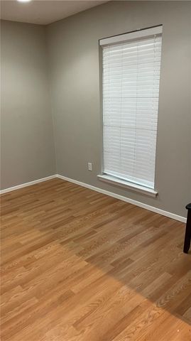 1128 Adeline Street St, Sinton, TX 78387