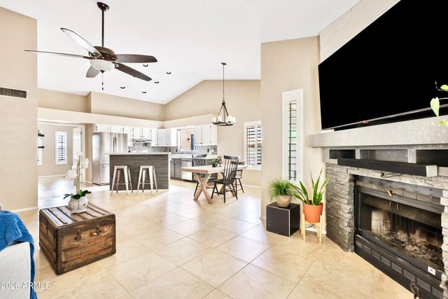 19048 N 6TH Drive, Phoenix, AZ 85027