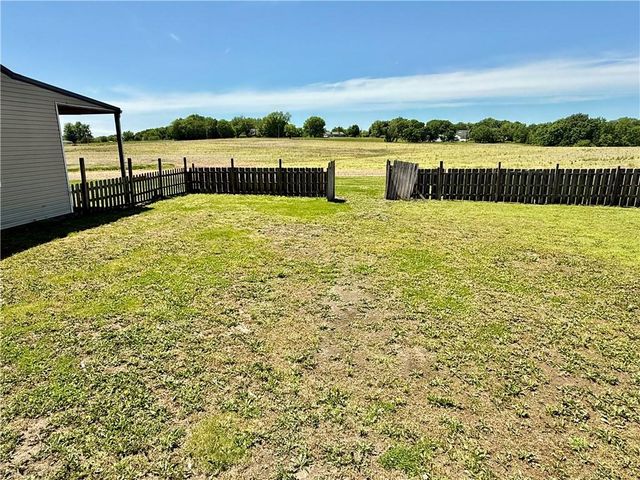 12356 Elkhorn Road, Rayville, MO 64084