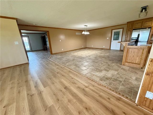12356 Elkhorn Road, Rayville, MO 64084