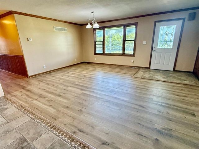 12356 Elkhorn Road, Rayville, MO 64084