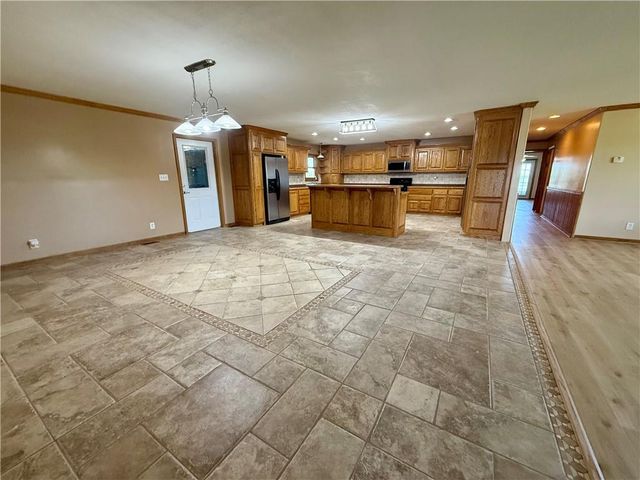 12356 Elkhorn Road, Rayville, MO 64084